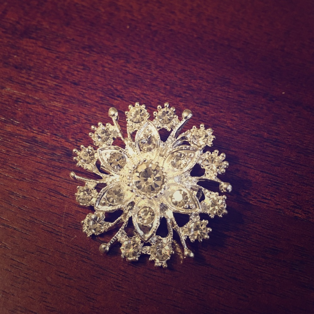 Cute brooch